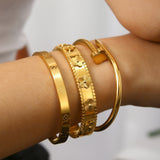 Aurelia | 18K Lucky Flower Gold-Plated Bangle Set